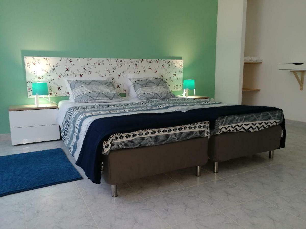 Ocean'S 7 - Lagos Guest House Luaran gambar